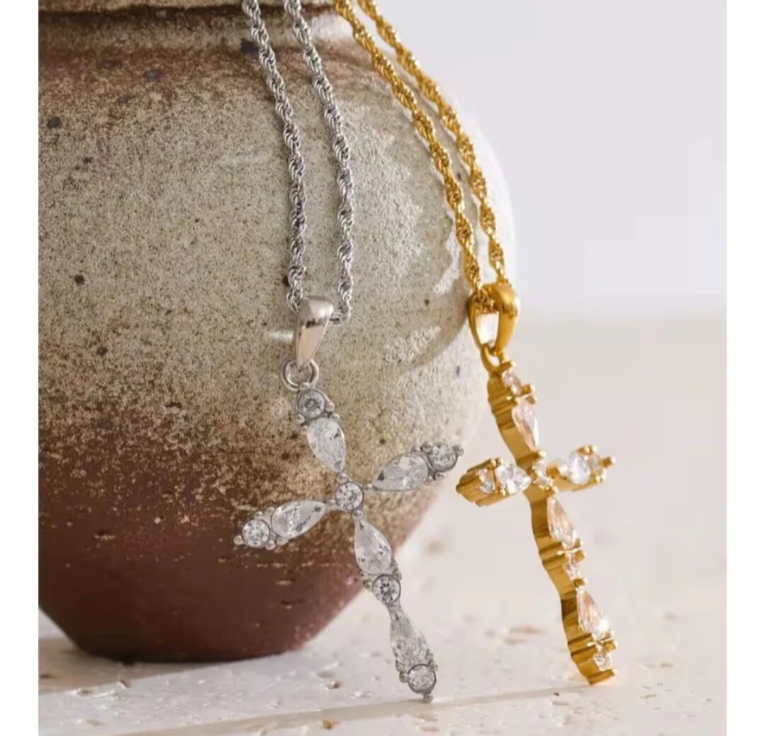 Collar Monaguilla - Dorado